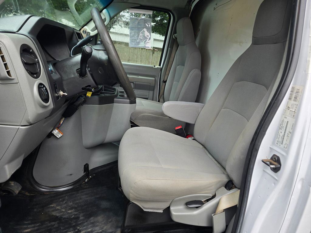 Used 2017 Ford E-450 and Econoline 450 Super Duty w/ Power Windows & Locks Group image 31