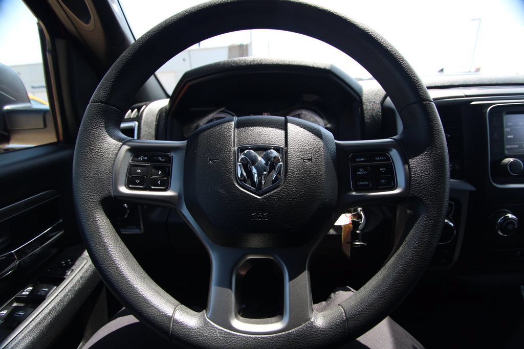 Used 2024 RAM 1500 Warlock AWD/4WD image 17