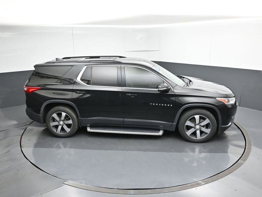 Used 2020 Chevrolet Traverse LT w/ LT Premium Package FWD image 55