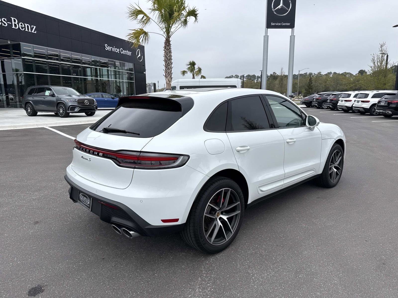 Used 2024 Porsche Macan S image 3