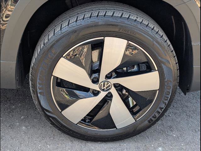 Certified 2023 Volkswagen Taos S w/ Driver Assistance Package AWD/4WD image 7