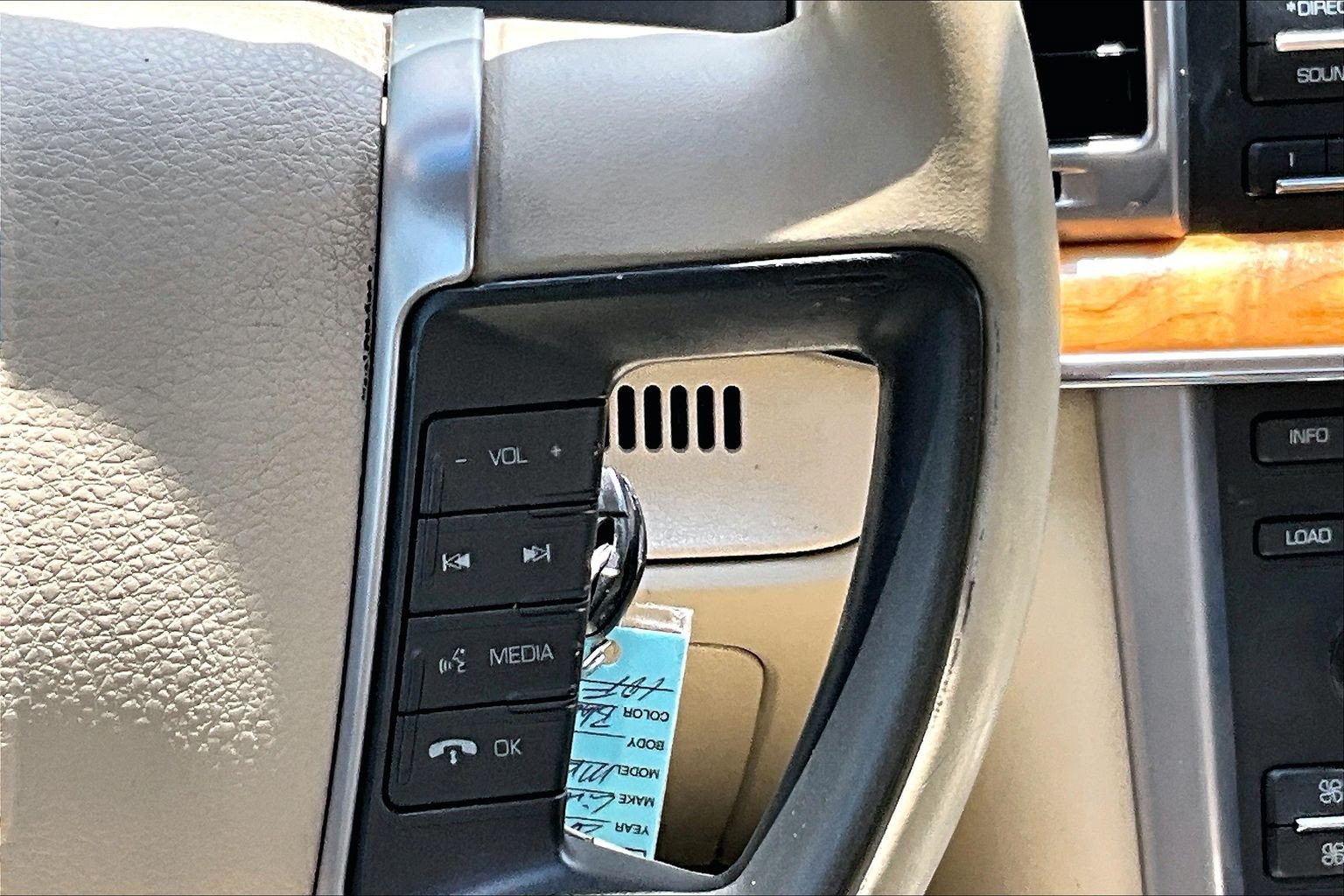 Used 2011 Lincoln MKZ FWD image 20