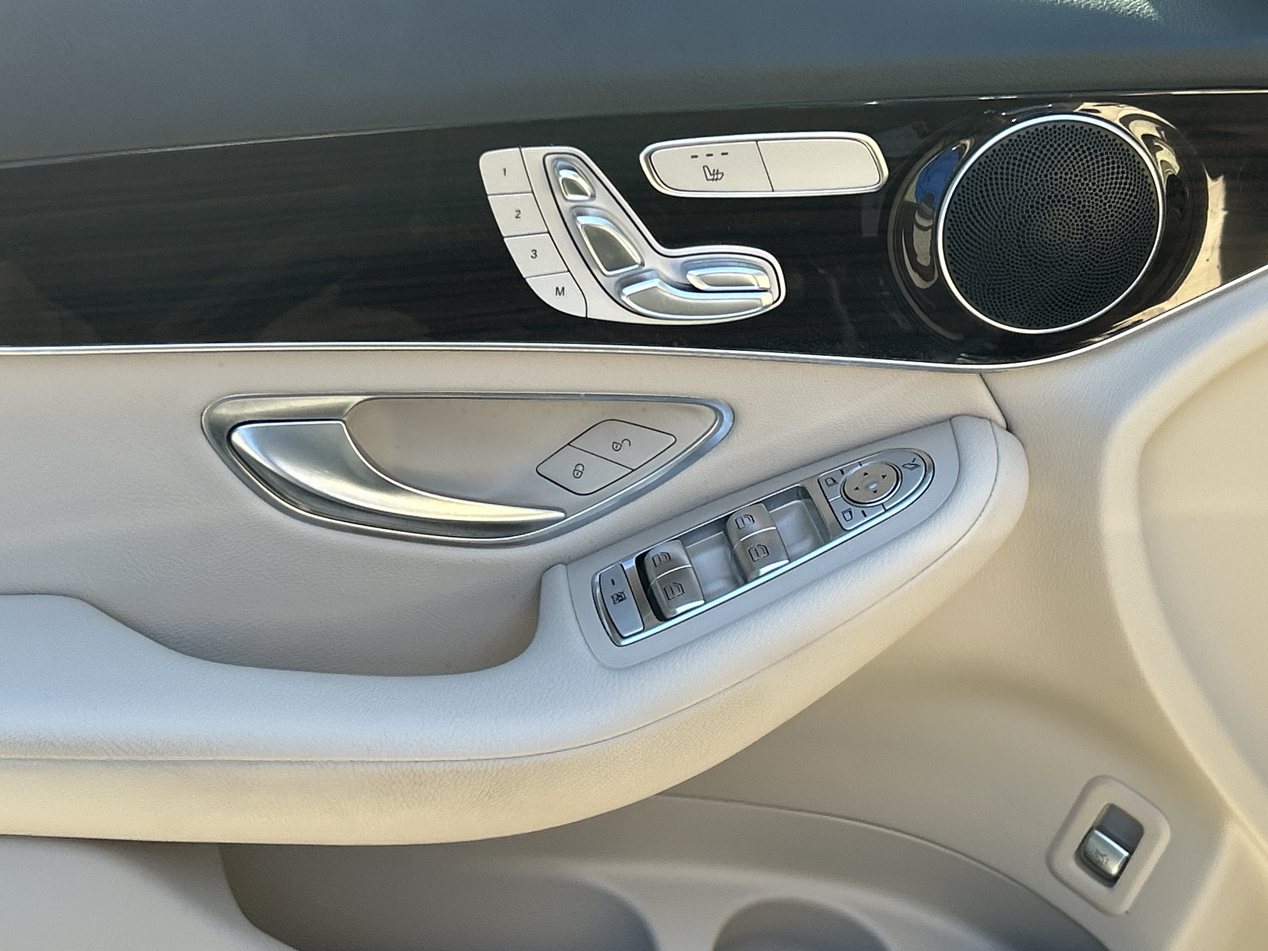 Certified 2021 Mercedes-Benz GLC 300 image 19