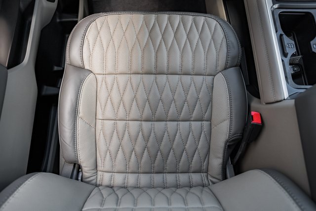 New 2026 Ford F250 Platinum image 42