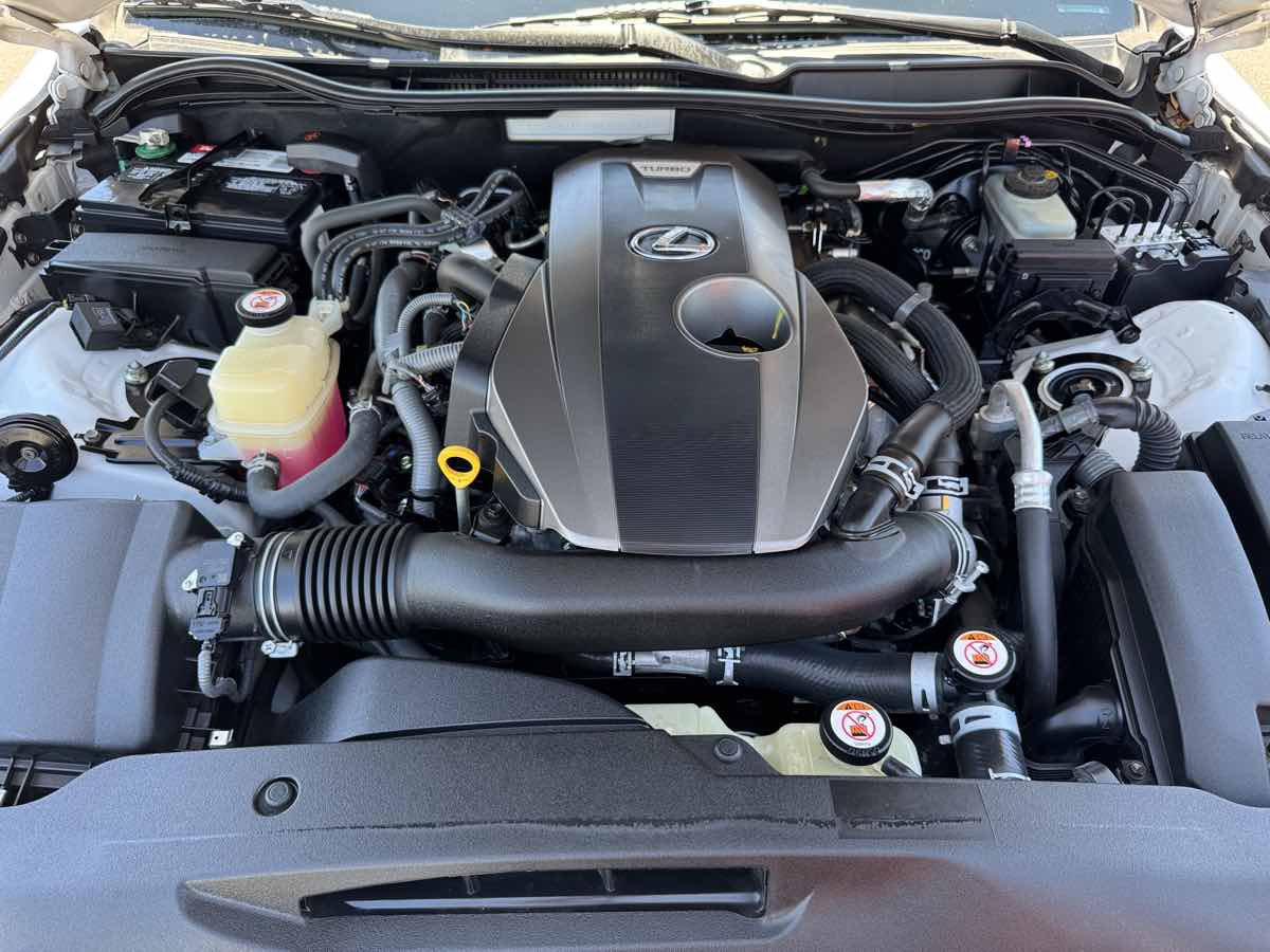 Used 2017 Lexus IS 200t w/ Navigation System Package RWD image 7