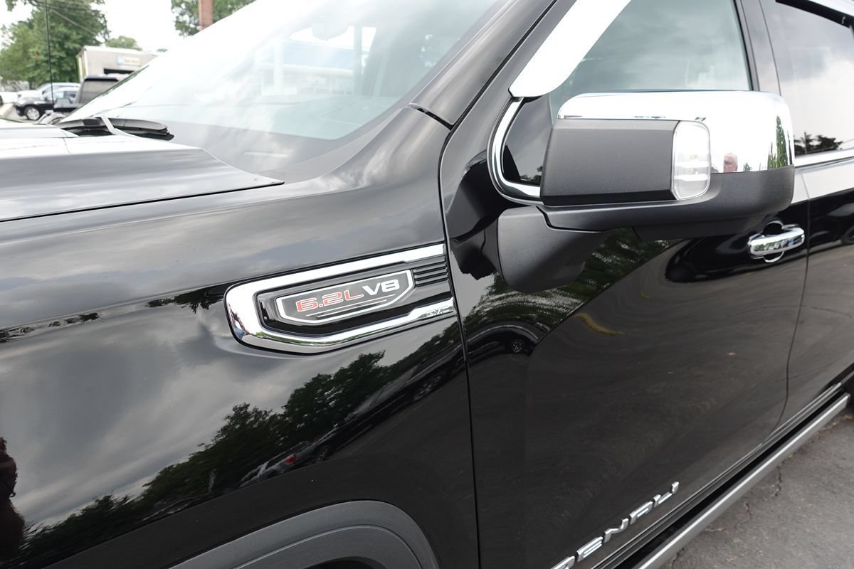 Used 2023 GMC Sierra 1500 Denali w/ Denali Reserve Package AWD/4WD image 7