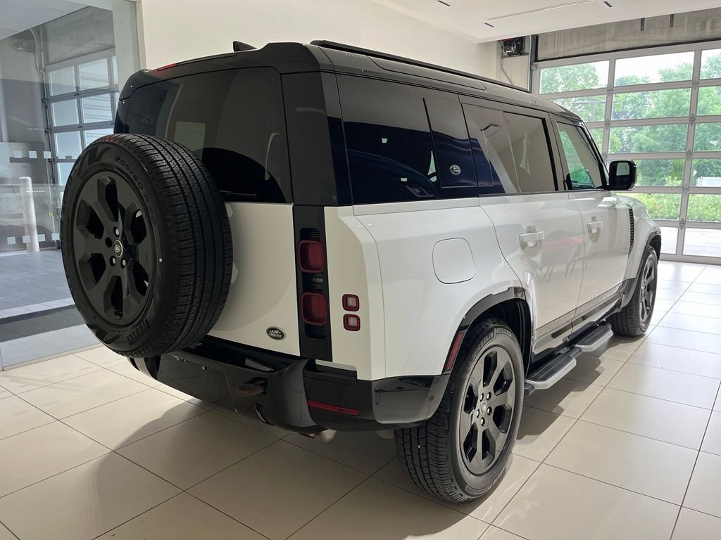 Used 2022 Land Rover Defender 110 X-Dynamic SE AWD/4WD image 10