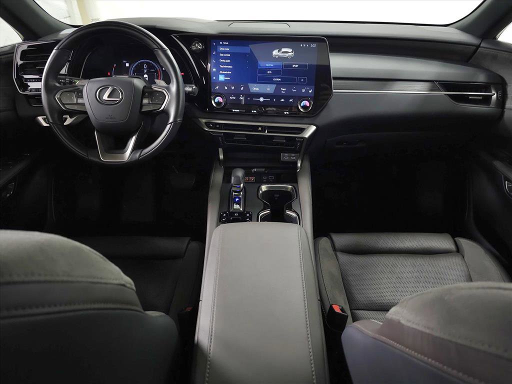 Used 2024 Lexus RX 350 w/ Luxury Package image 14