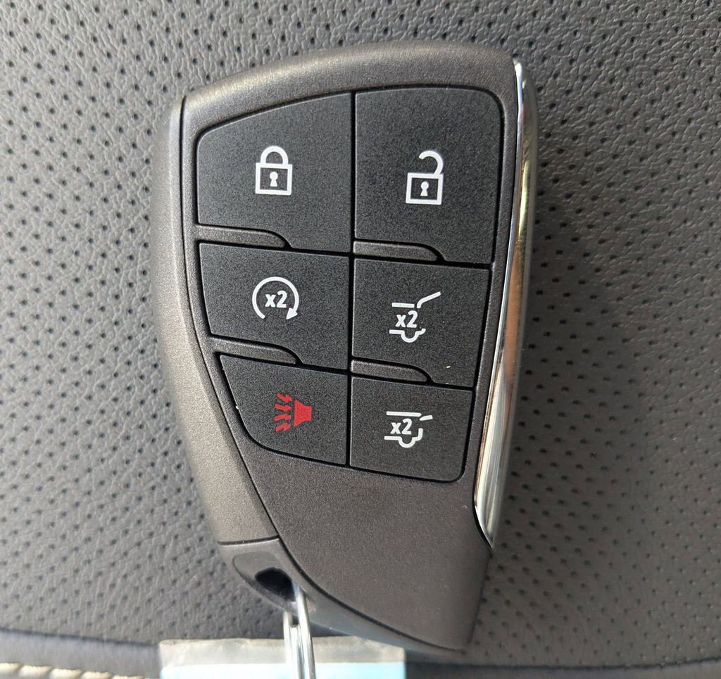 New 2025 Chevrolet Suburban Premier RWD image 32