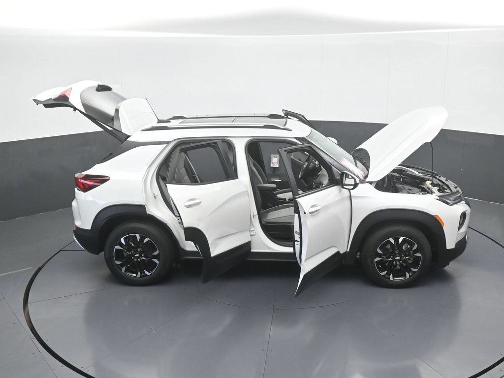 Used 2021 Chevrolet TrailBlazer LT w/ Sun and Liftgate Package FWD image 69