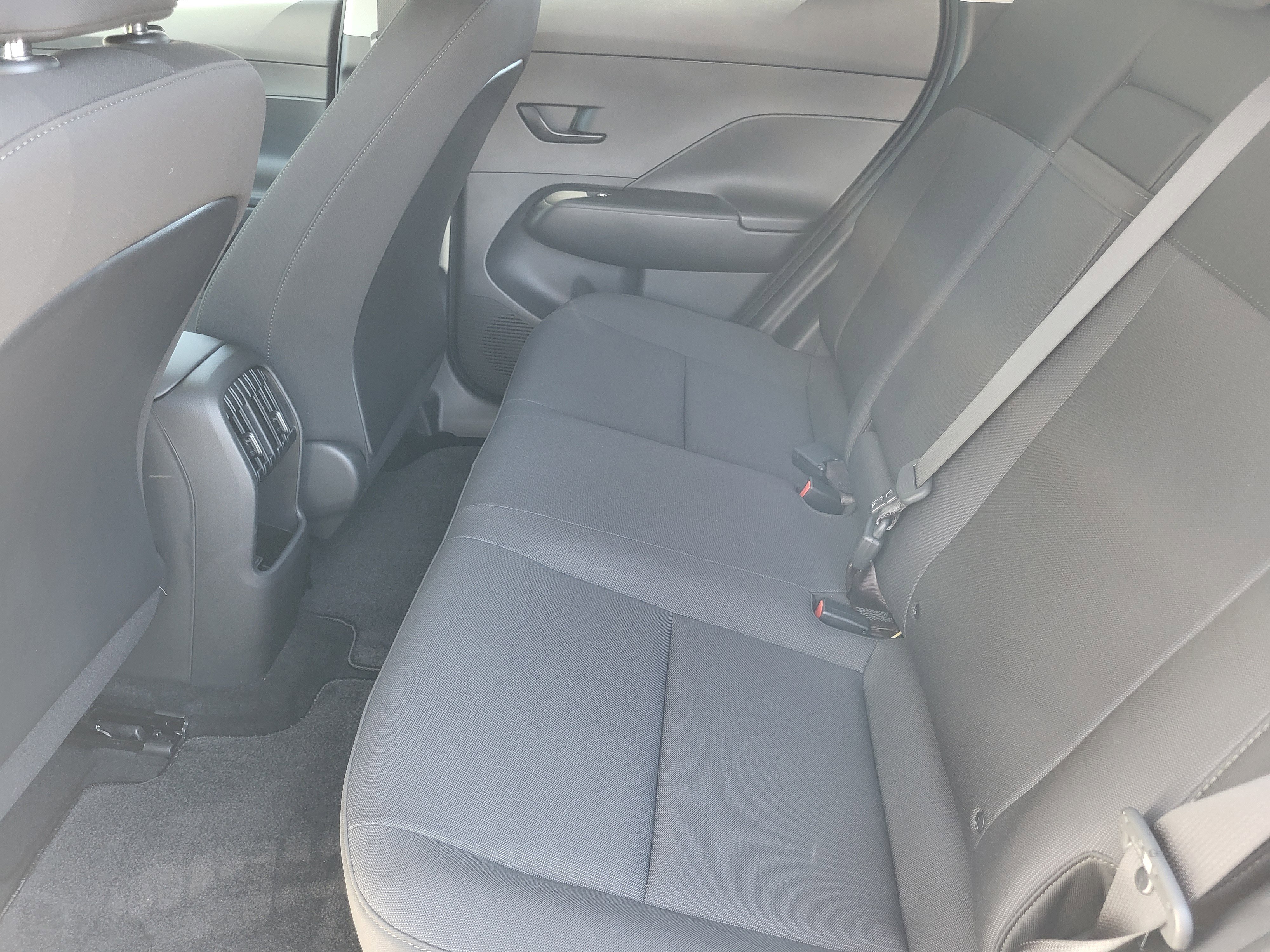 Used 2025 Hyundai Kona SEL image 24