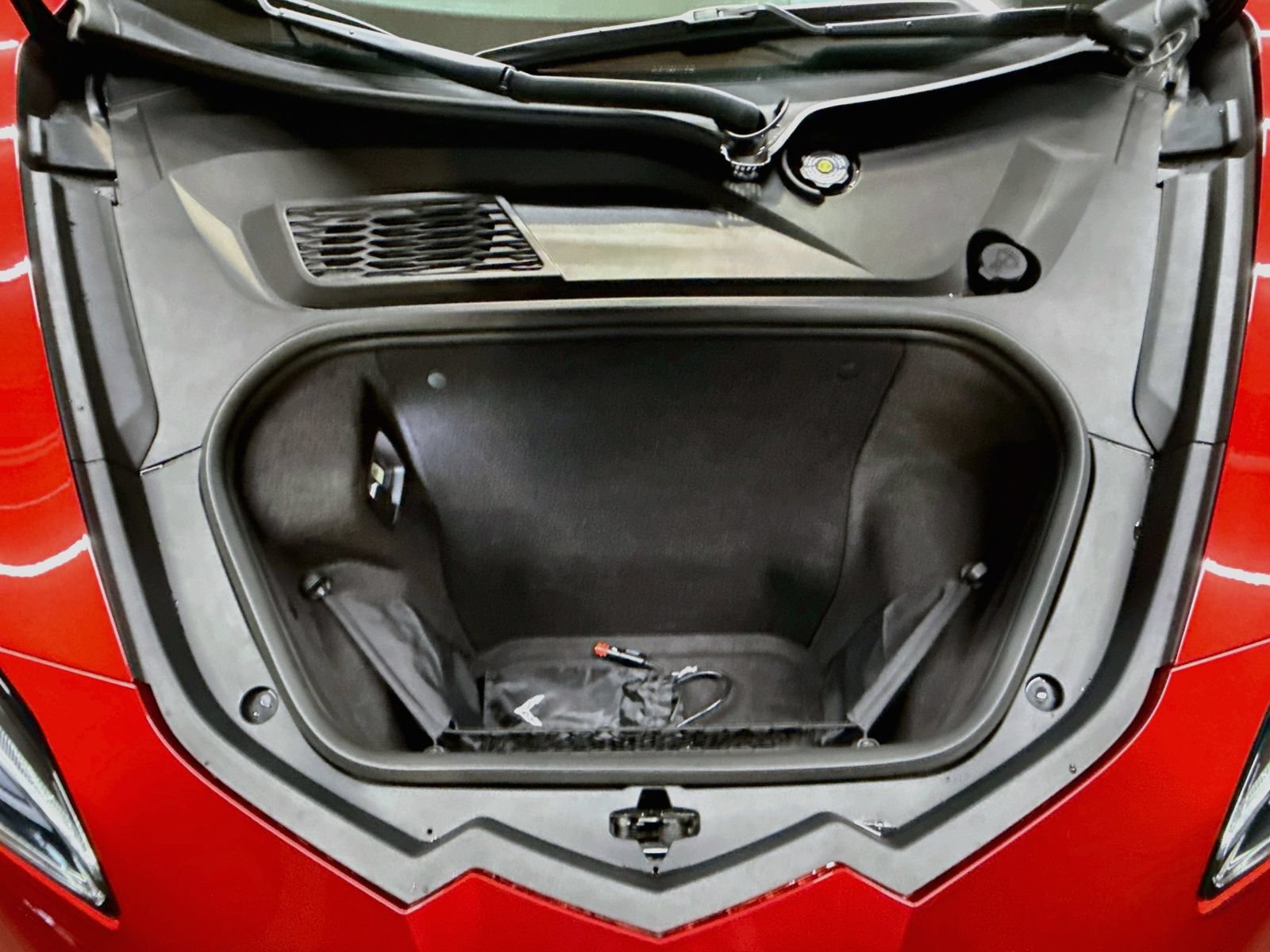 Used 2022 Chevrolet Corvette Stingray Premium Cpe w/ Z51 Performance Package RWD image 26