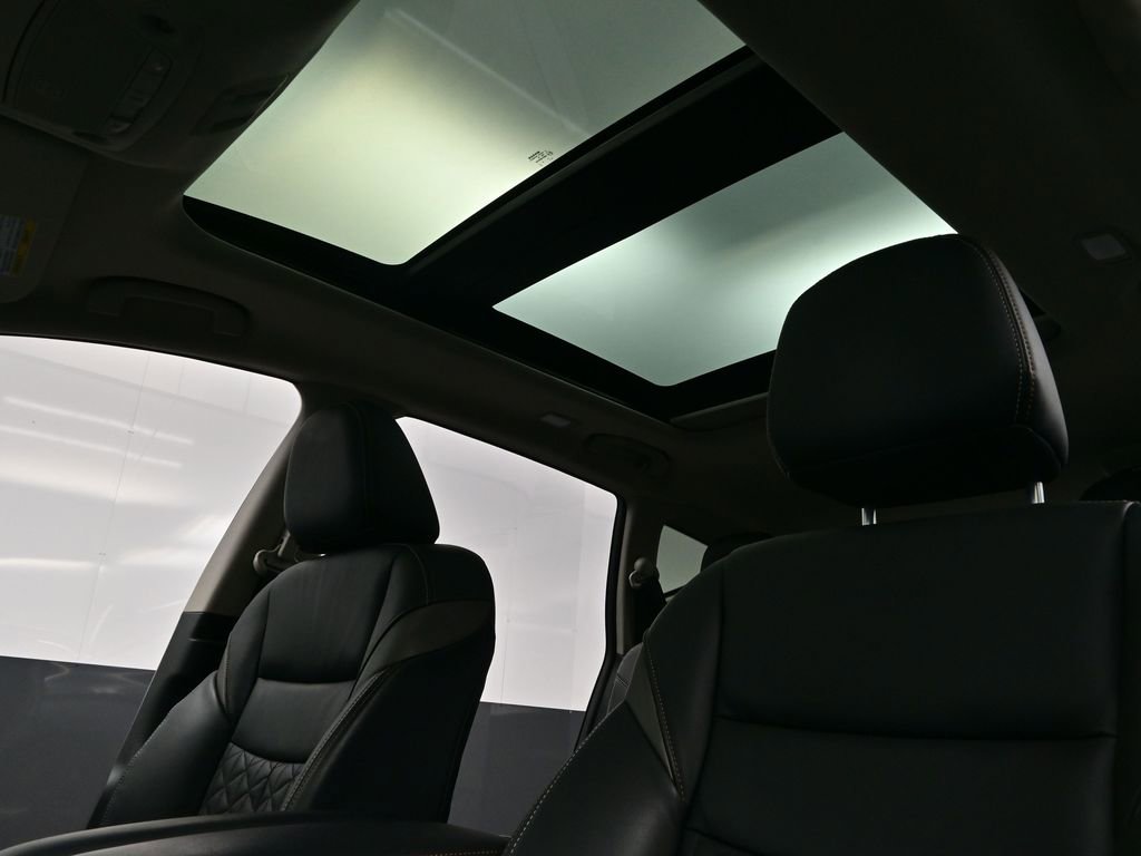 Used 2024 Nissan Murano Platinum w/ Cargo Package image 19