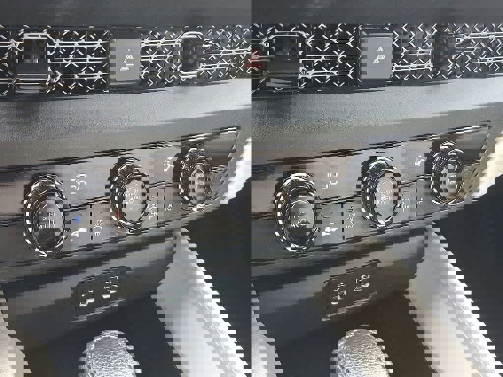 Certified 2023 Honda Accord LX image 19