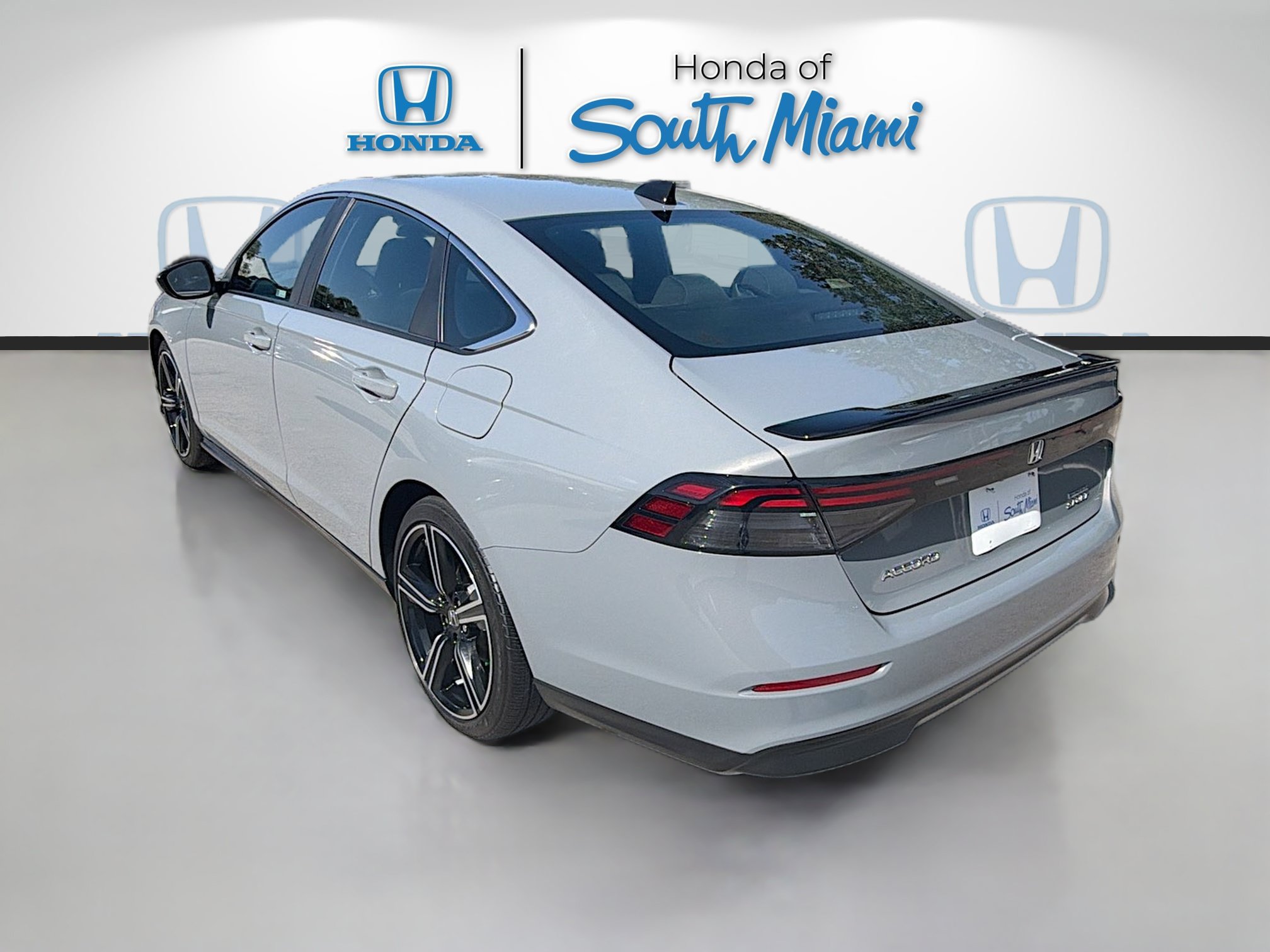 Used 2024 Honda Accord Sport image 5
