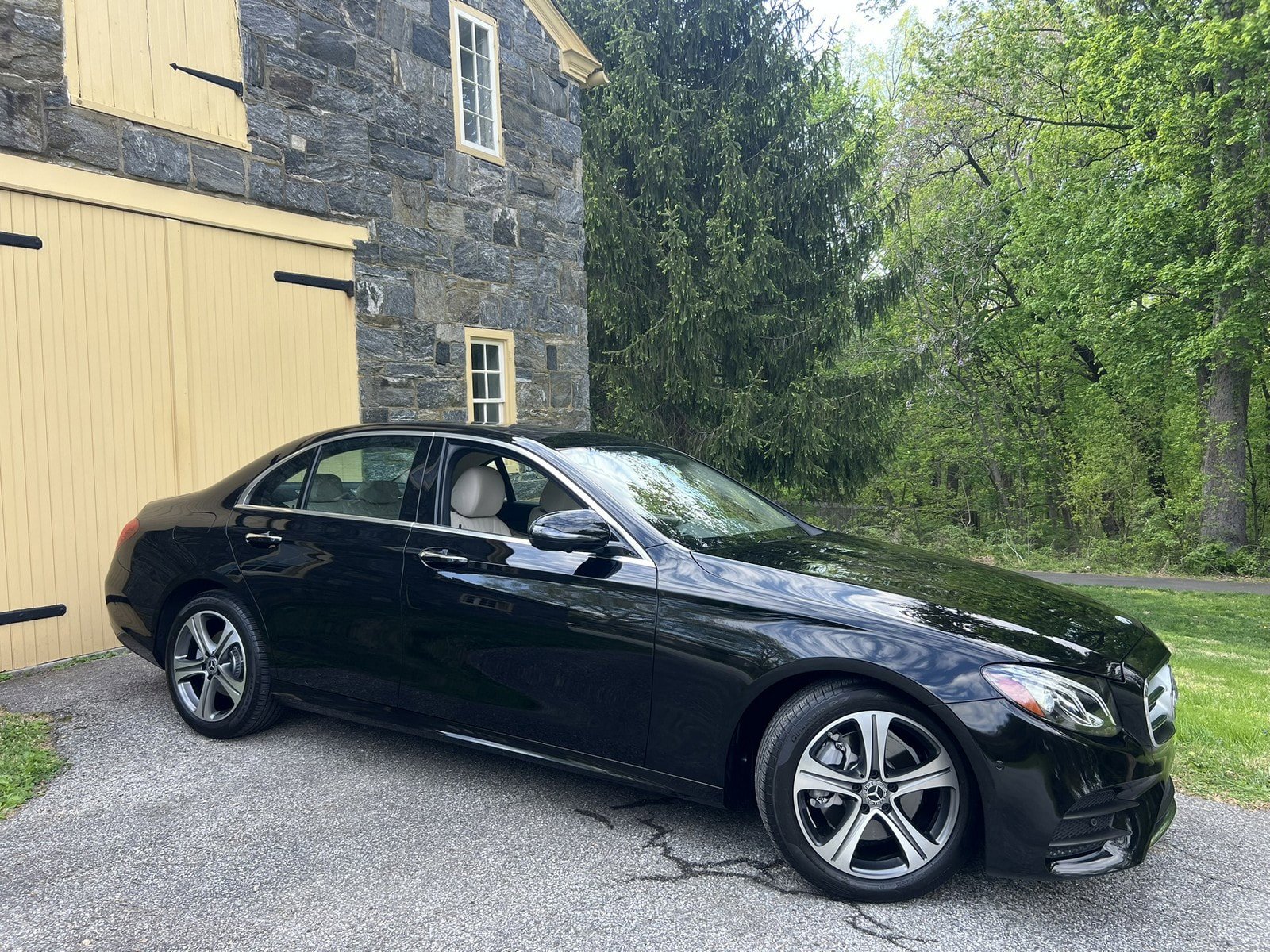 Used 2019 Mercedes-Benz E 300 4MATIC image 96