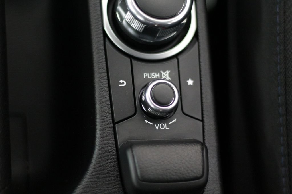 Used 2018 Toyota Yaris iA FWD image 27