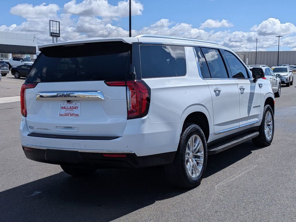 Used 2024 GMC Yukon XL SLT w/ SLT Premium Package AWD/4WD image 5