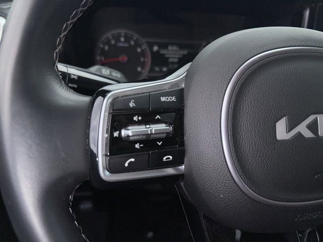 Used 2023 Kia Sorento S w/ Panoramic Sunroof Package image 34