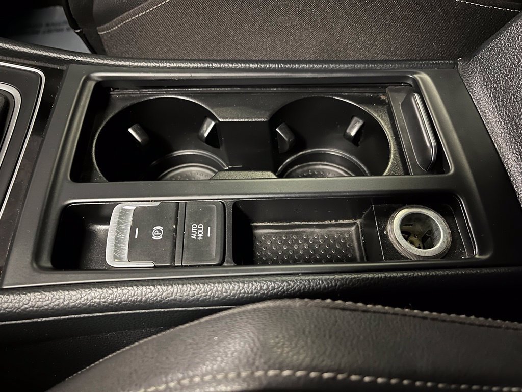 Used 2015 Volkswagen Golf R 4-Door AWD/4WD image 12