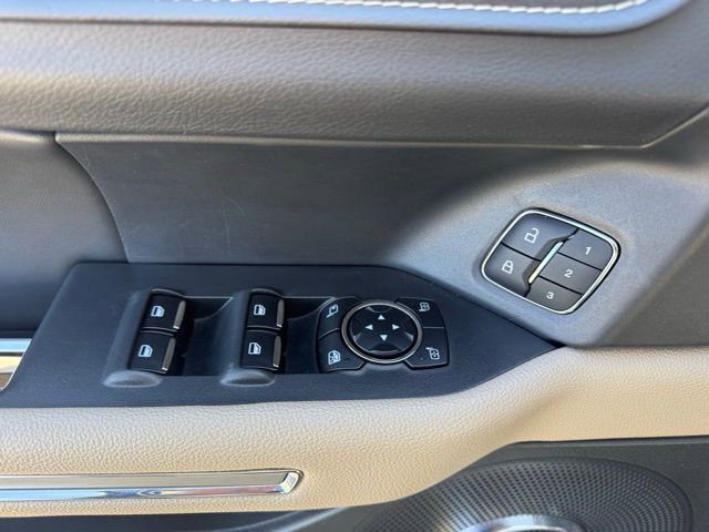 Used 2024 Ford Expedition Limited image 10