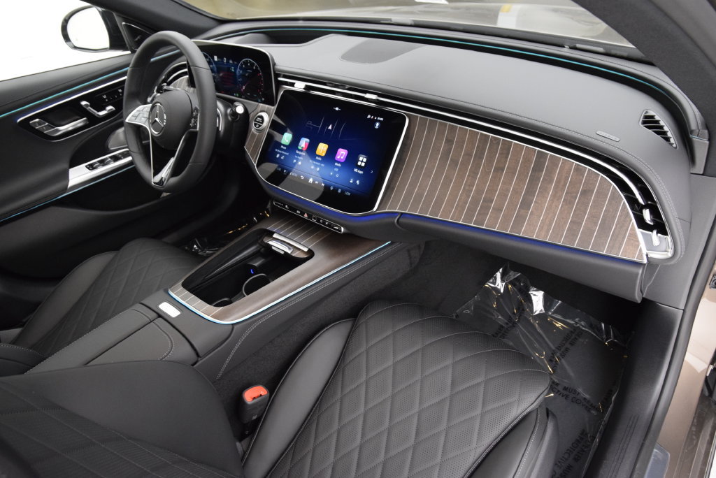 New 2026 Mercedes-Benz E 450 4MATIC Sedan image 15