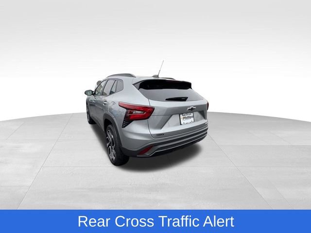 Certified 2025 Chevrolet Trax RS w/ Driver Confidence Package image 8