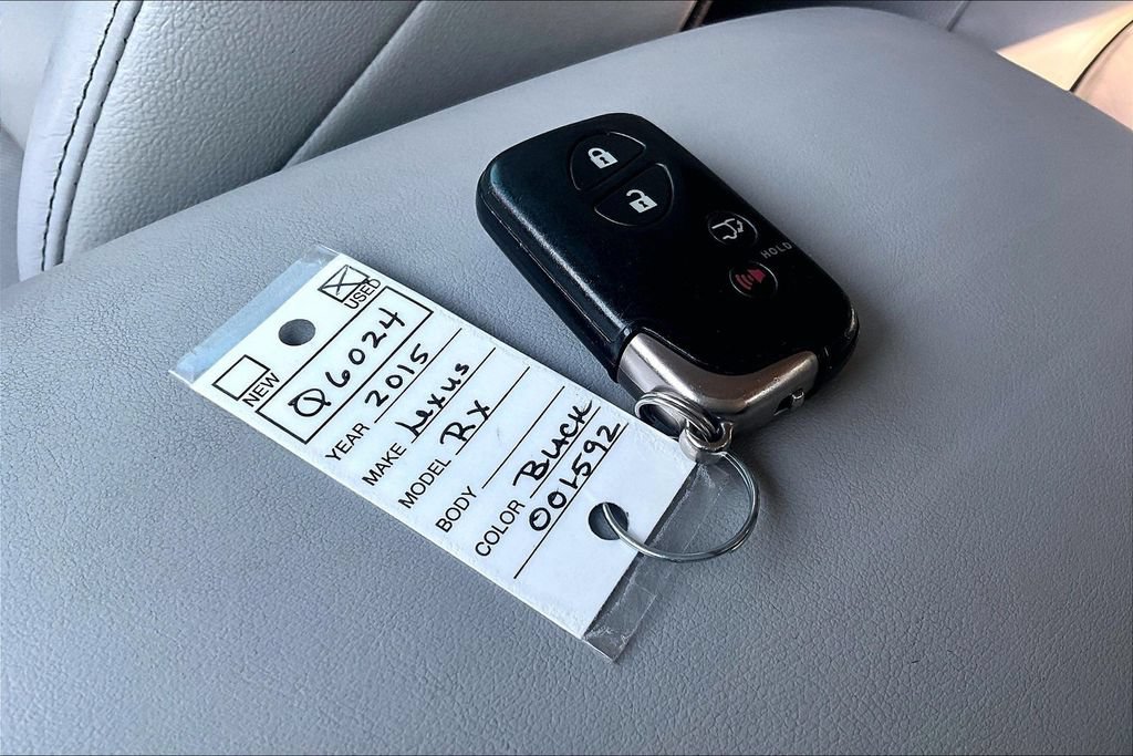 Used 2015 Lexus RX 450h AWD image 11
