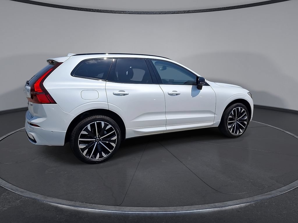 Certified 2026 Volvo XC60 B5 Ultra AWD/4WD image 7