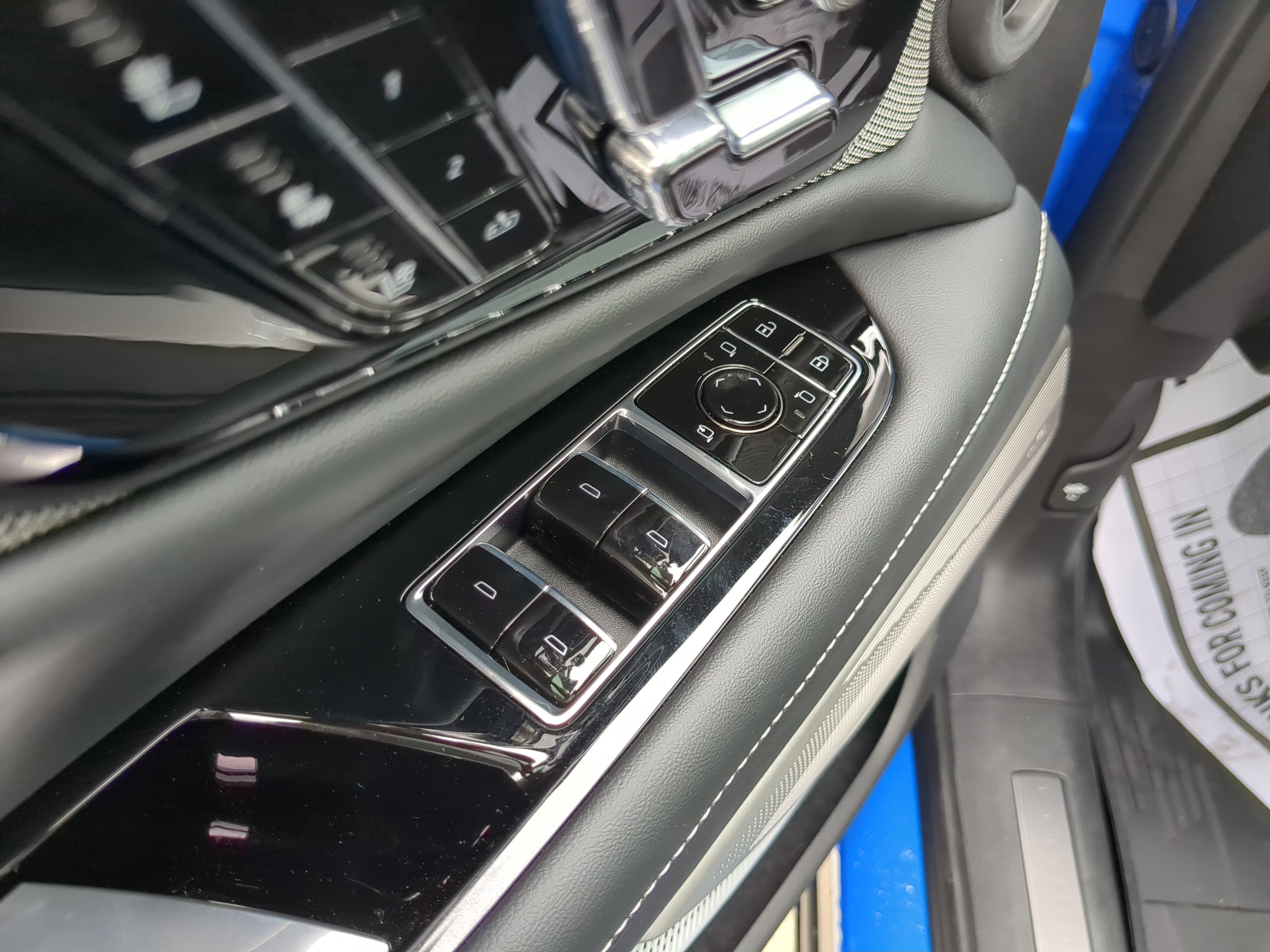 New 2026 Cadillac Optiq Luxury 2 w/ LPO, Floor Liner Package RWD image 17