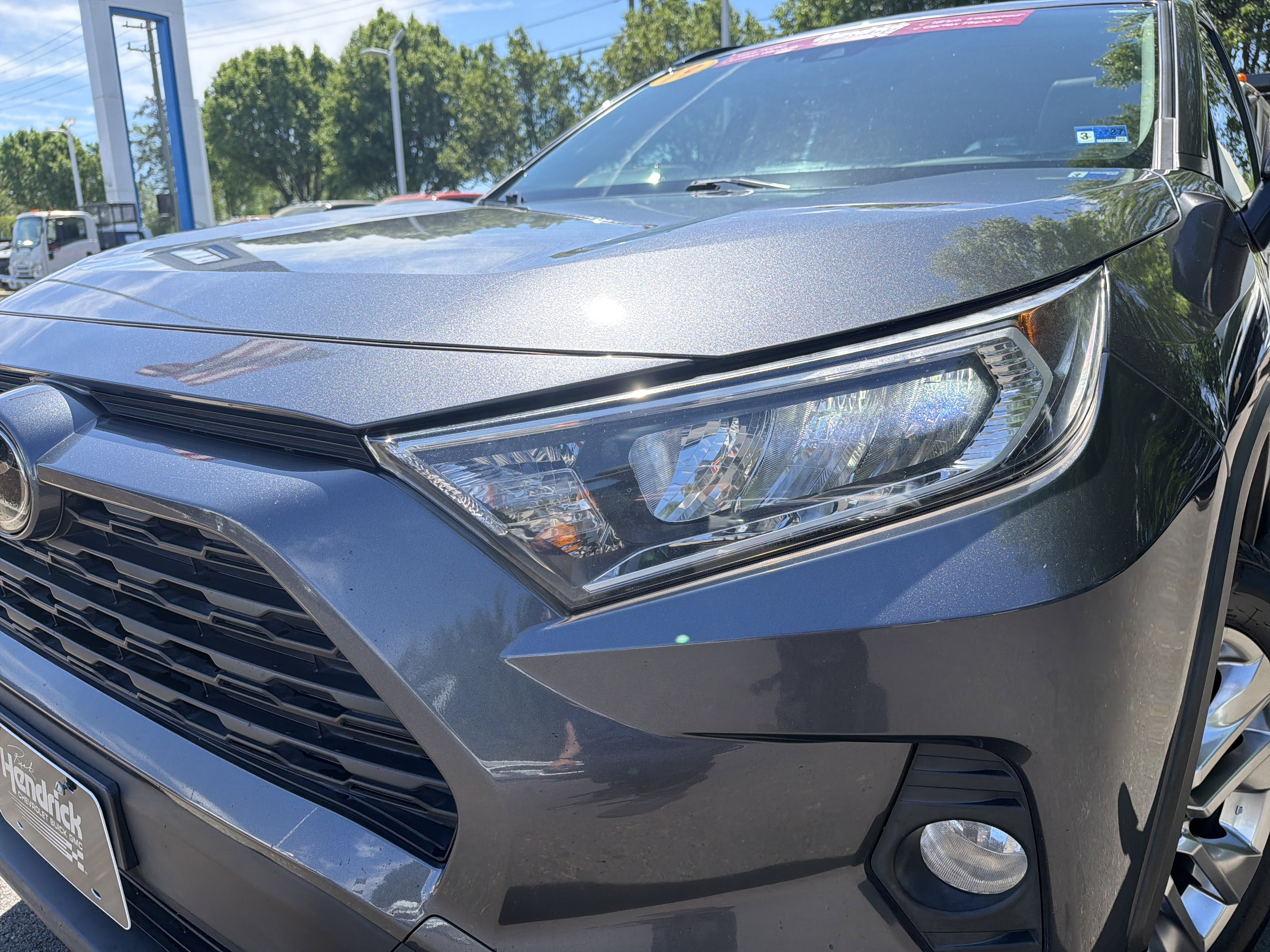 Used 2019 Toyota RAV4 XLE Premium w/ Cold Weather Package image 6
