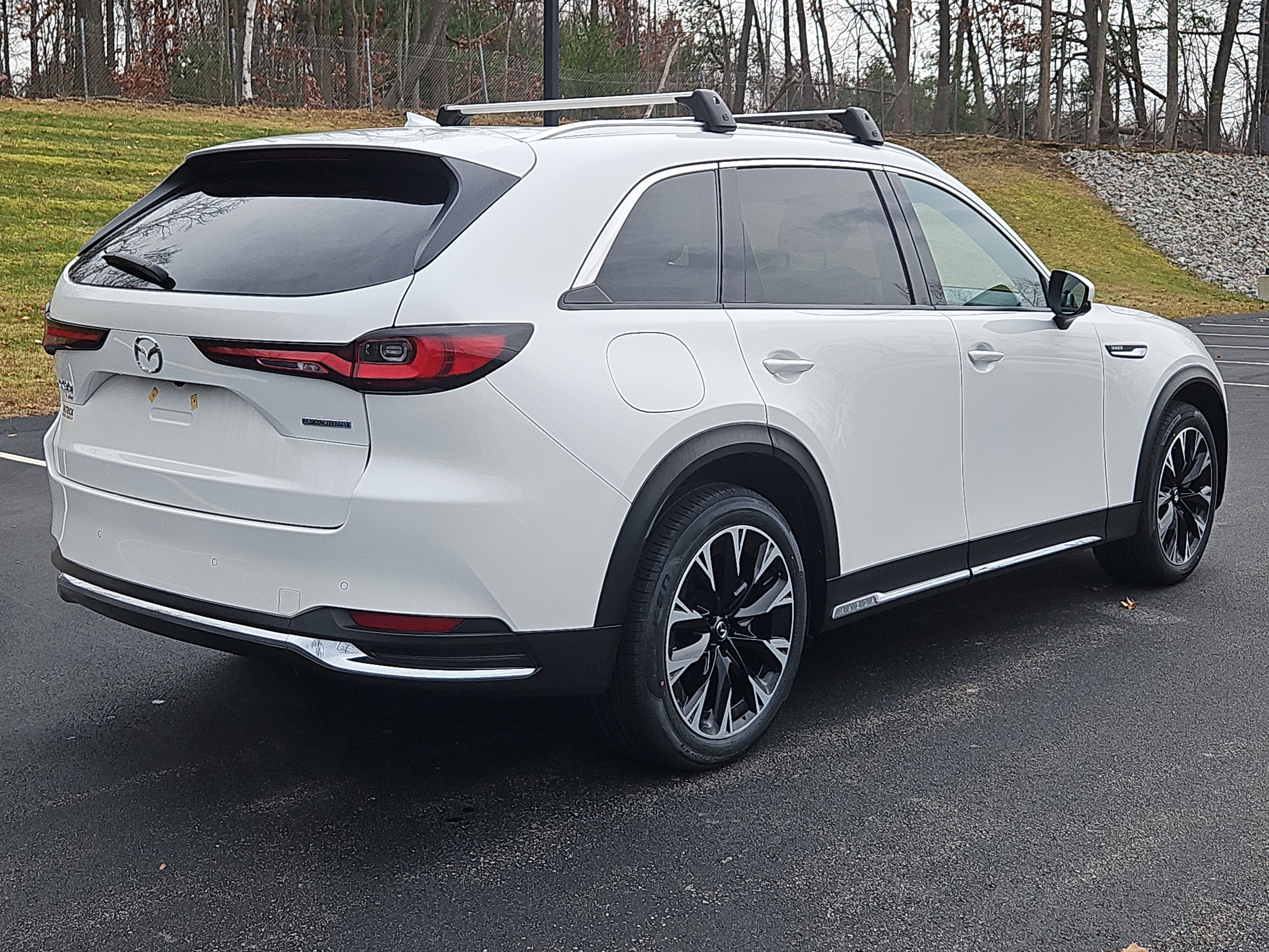 Certified 2024 MAZDA CX-90 Plug-In Hybrid w/ Premium Plus image 2