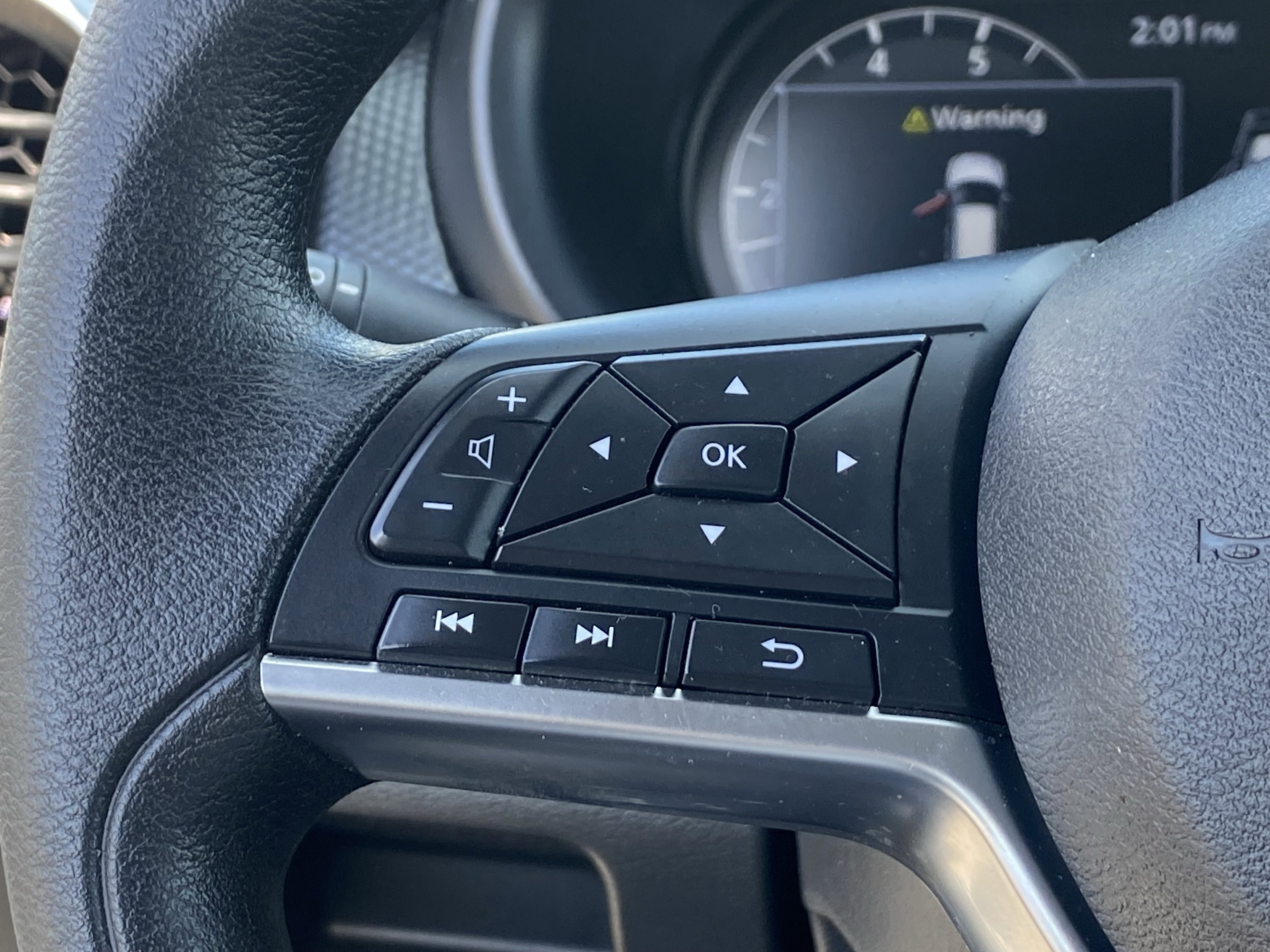 Certified 2024 Nissan Kicks SV FWD image 27