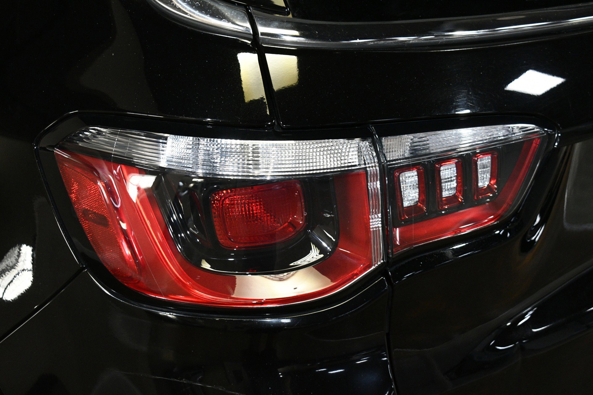 Used 2019 Jeep Compass Latitude w/ Popular Equipment Group image 60