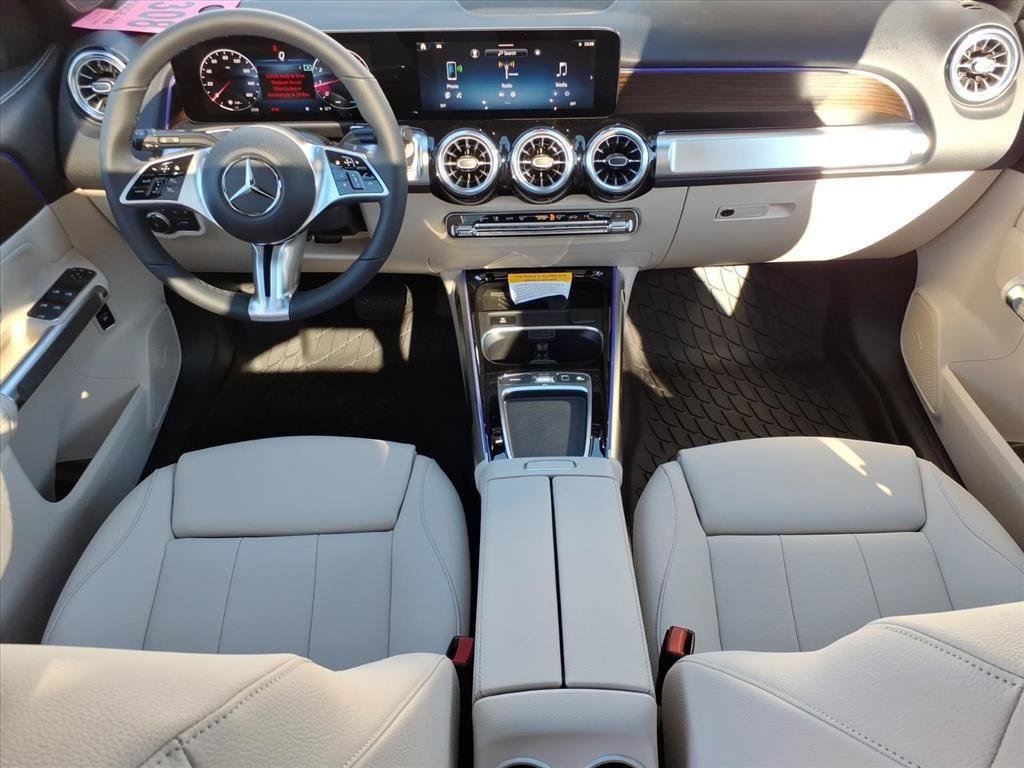 New 2026 Mercedes-Benz GLB 250 4MATIC image 7