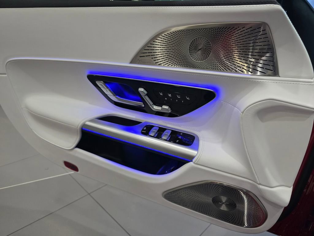 Certified 2026 Mercedes-Benz Maybach SL 680 image 23