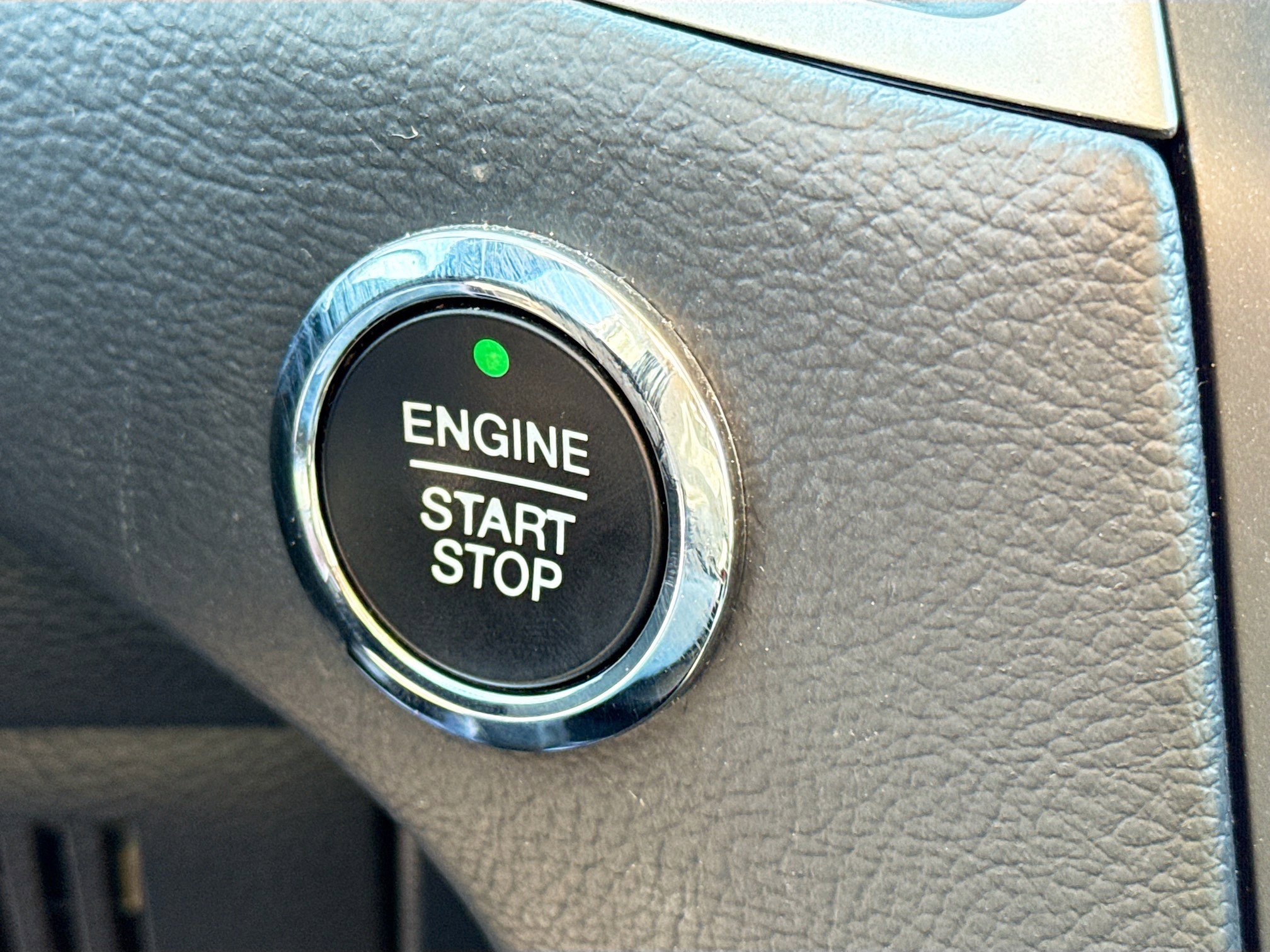 Used 2022 Ford Edge SEL image 35