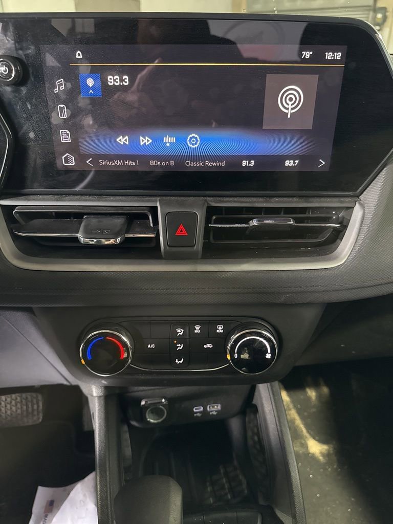 Used 2024 Chevrolet TrailBlazer LS w/ LS Convenience Package image 31