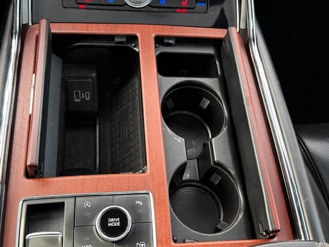 Used 2020 Lincoln Navigator Reserve w/ Luxury Package image 17