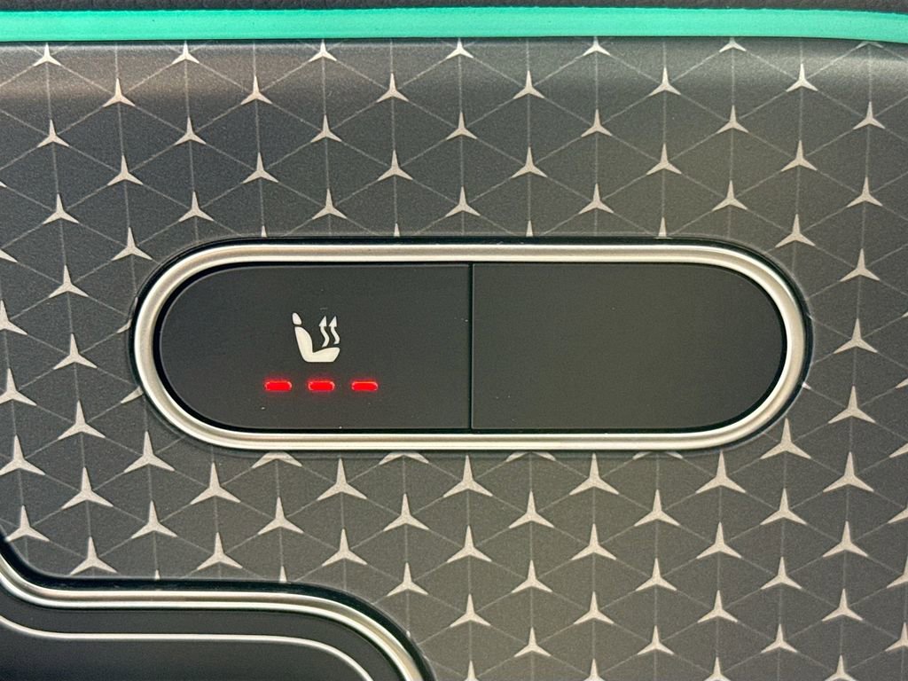 Used 2024 Mercedes-Benz GLB 250 GLB 250 image 19