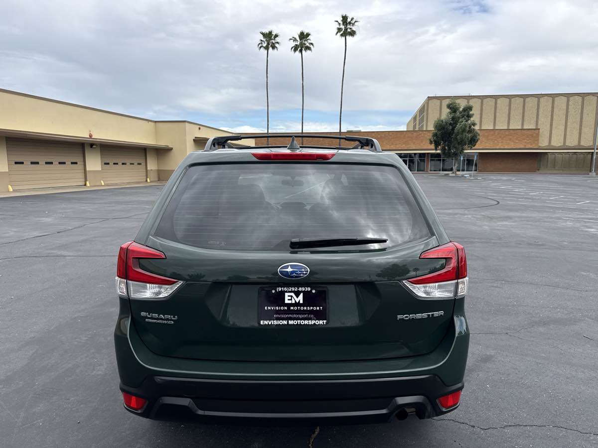 Used 2023 Subaru Forester Premium image 6