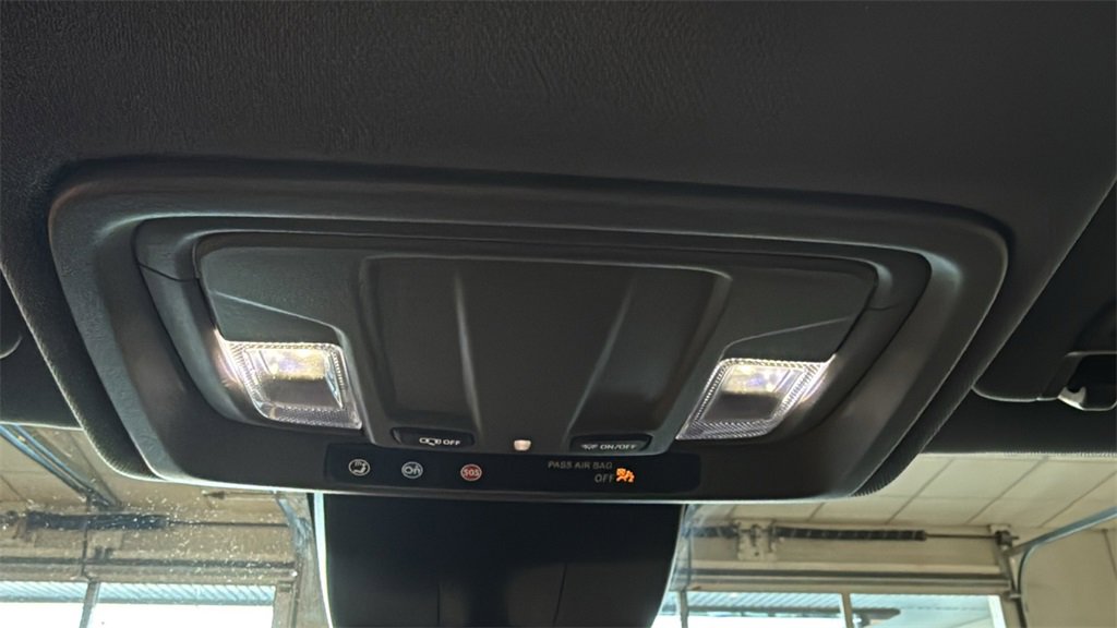 Used 2022 GMC Sierra 1500 Elevation image 33