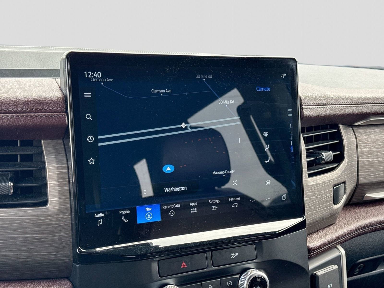 Used 2022 Ford Expedition Limited image 29