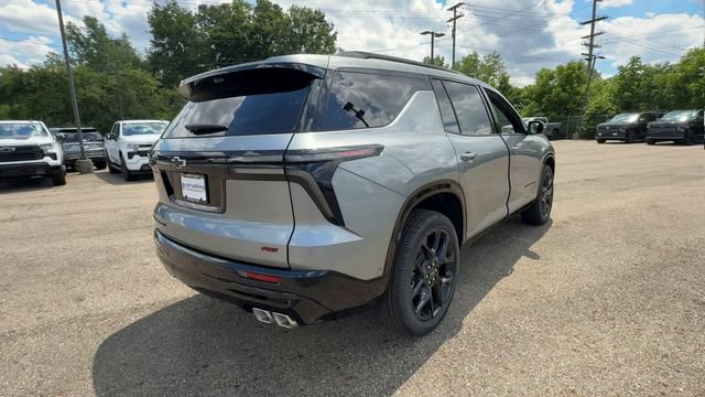 New 2026 Chevrolet Traverse RS w/ LPO, Floor Liner Package AWD/4WD image 8