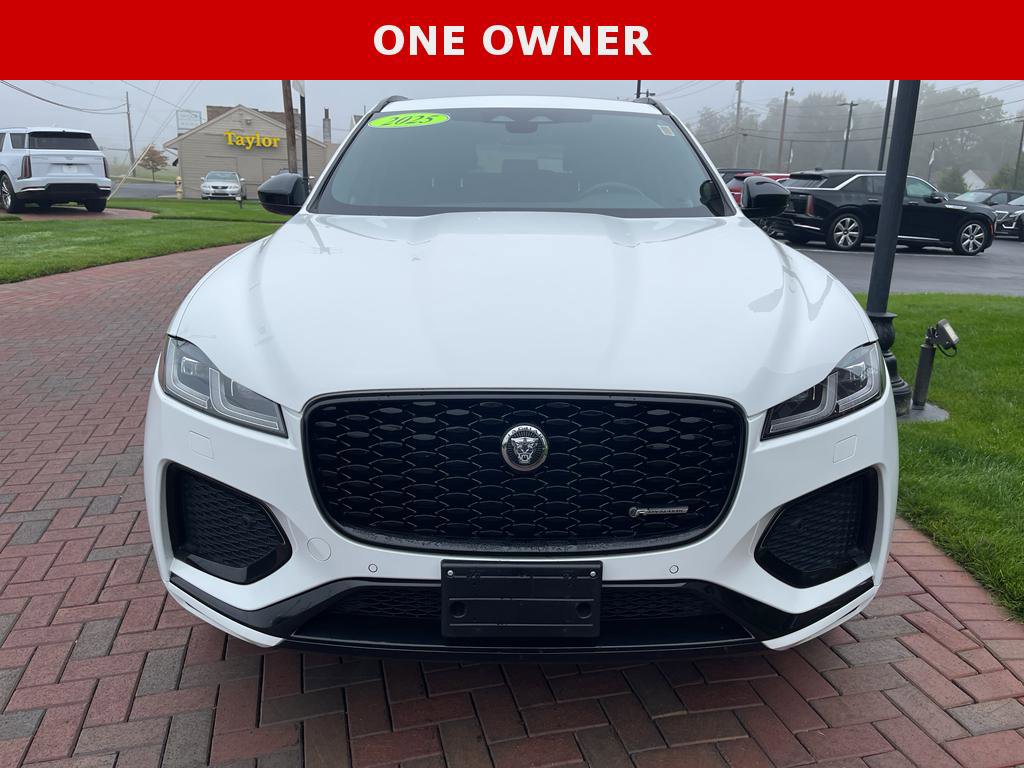 Used 2025 Jaguar F-PACE R-Dynamic S image 3