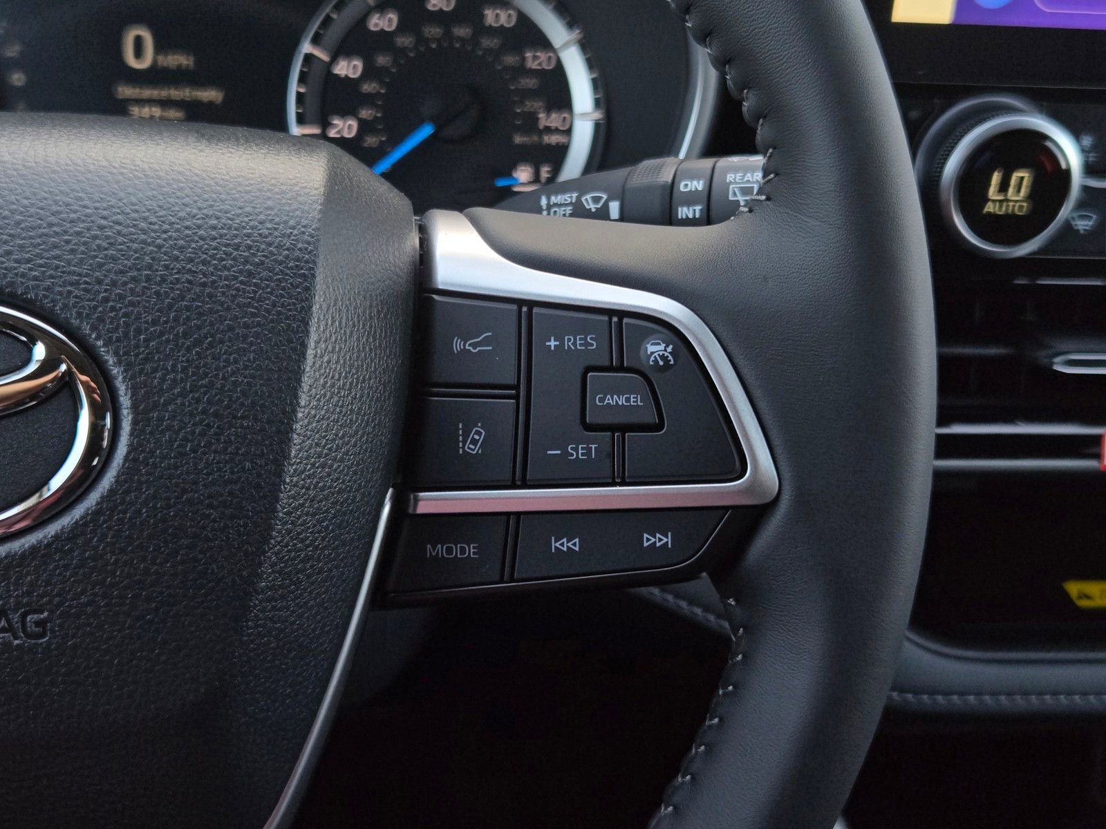Certified 2026 Toyota Highlander XLE AWD/4WD image 21