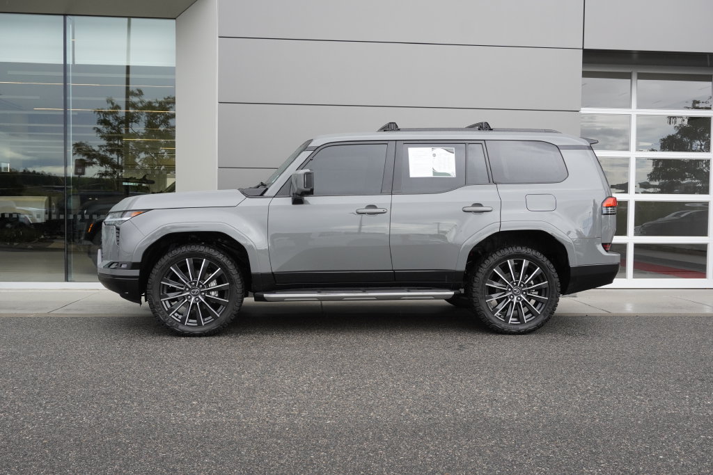 Used 2024 Lexus GX 550 w/ Accessory Package (Z1) AWD/4WD image 8