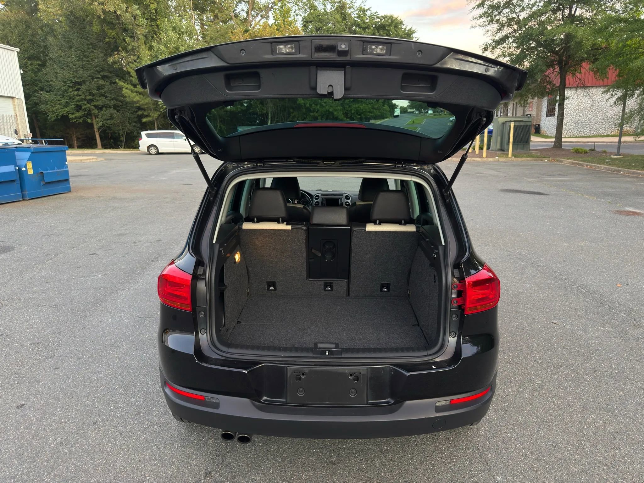 Used 2017 Volkswagen Tiguan Wolfsburg Edition image 22