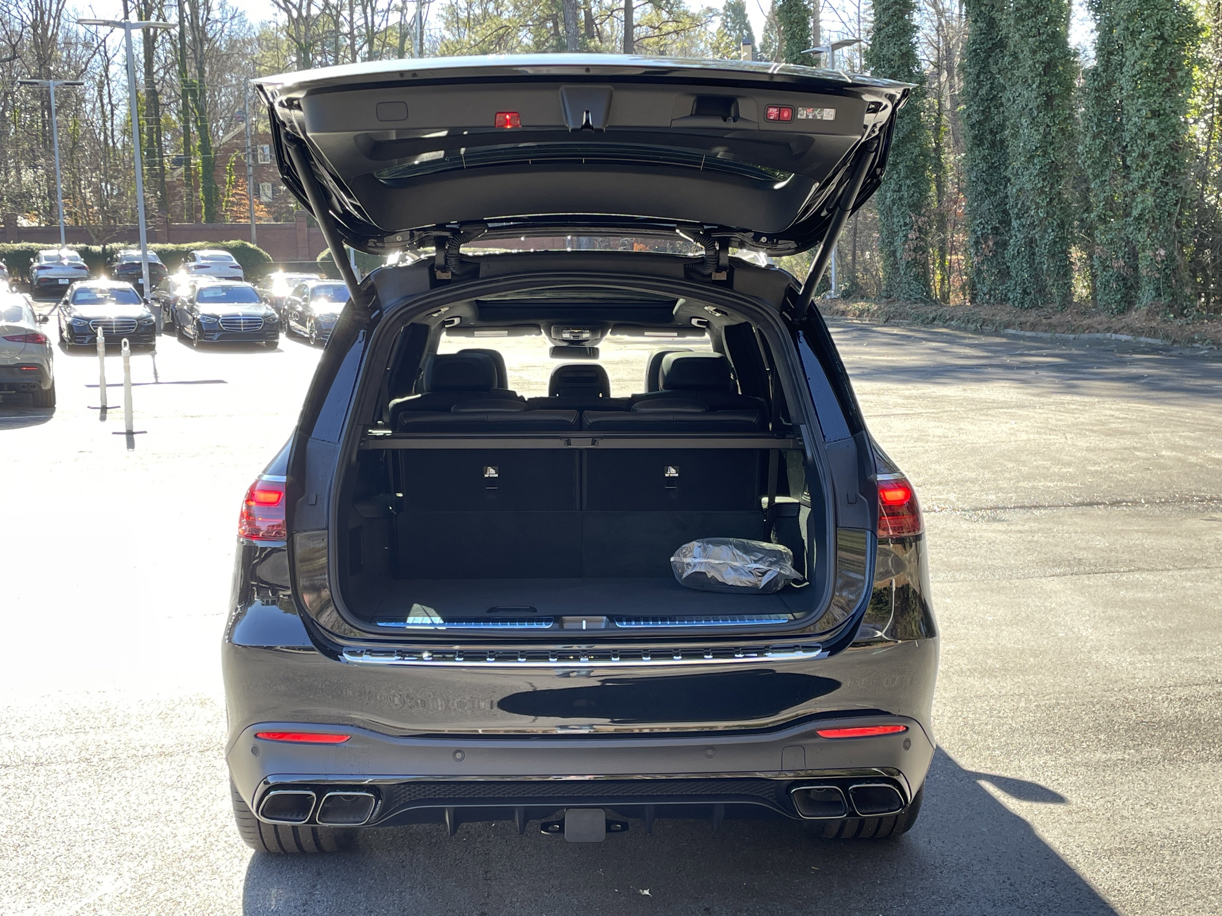 New 2026 Mercedes-Benz GLS 63 AMG 4MATIC image 8