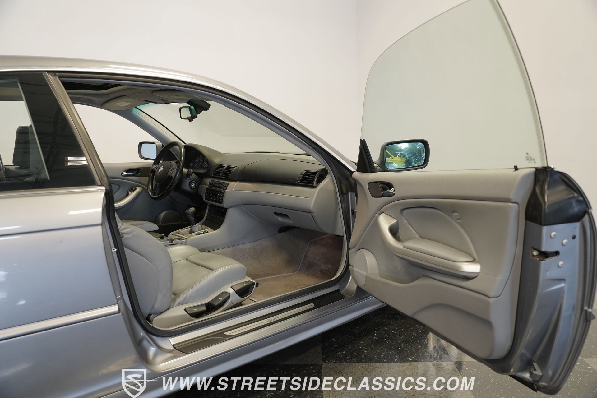 Used 2004 BMW 325Ci Coupe image 39
